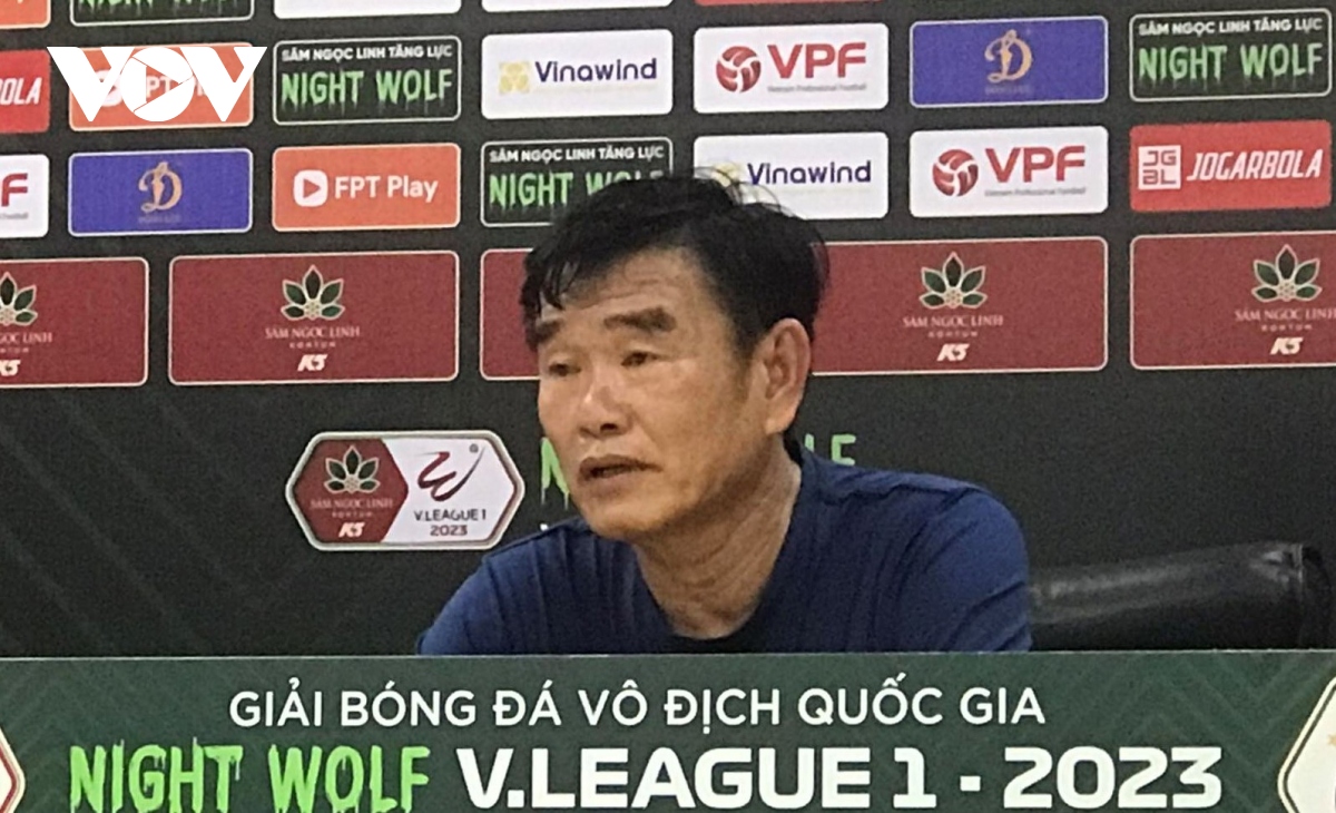 HLV Phan Thanh Hùng: “Đà Nẵng quá may mắn mới hòa được Hà Nội FC”